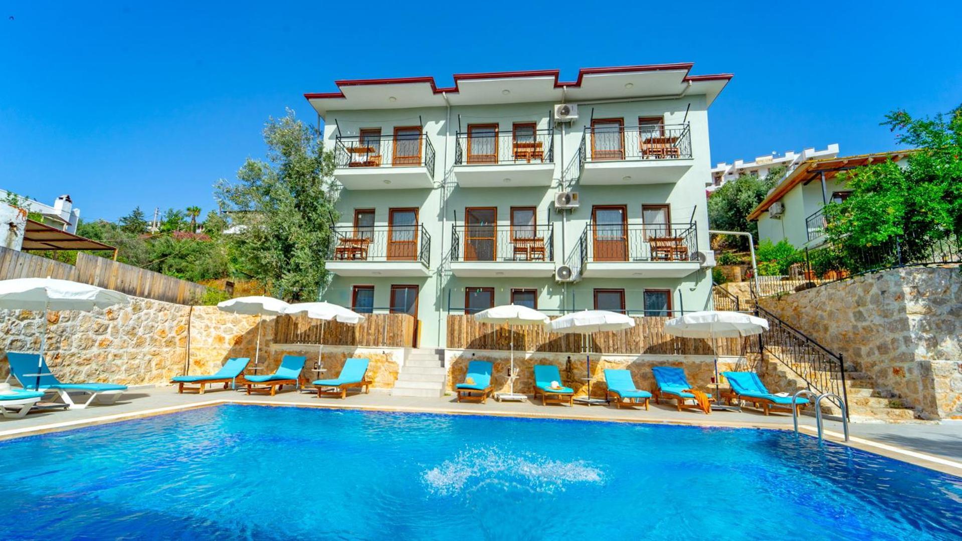 St. Nicholas 3*